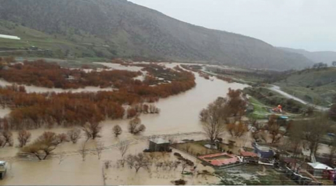 بەهۆی بارانبارینەوە ڕێگای گوندەکانی پشدەر و ماوەت داخراون